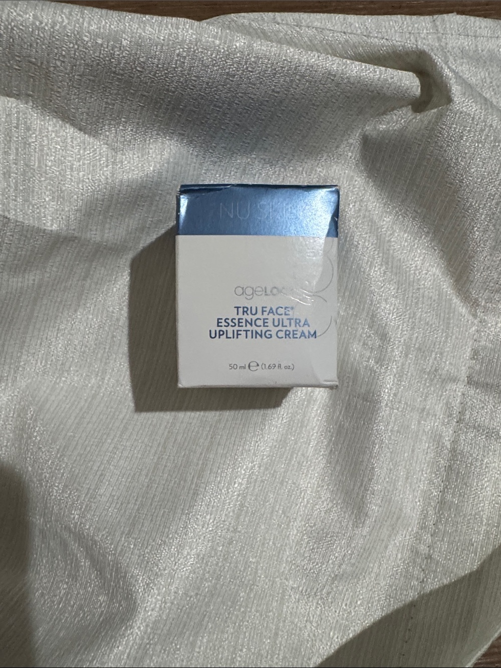 Skin Tru Face Essence Ultra Uplifting Cream - White & Blue